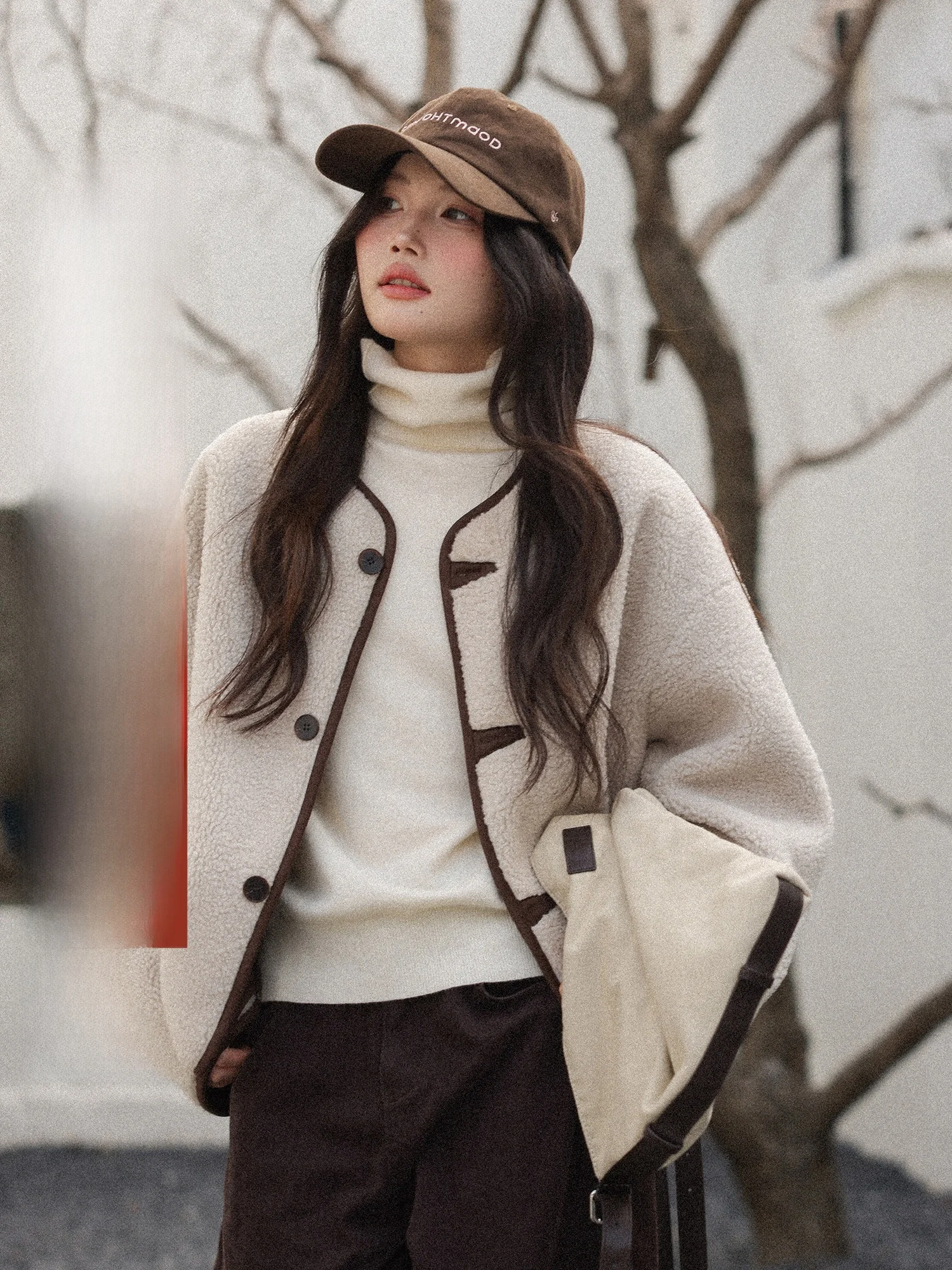 

Ladies Thiened ort Lamb Fur Jaet round Ne Pullover Korean Sle Casual Loose Fit Coat for Women in Winter Season