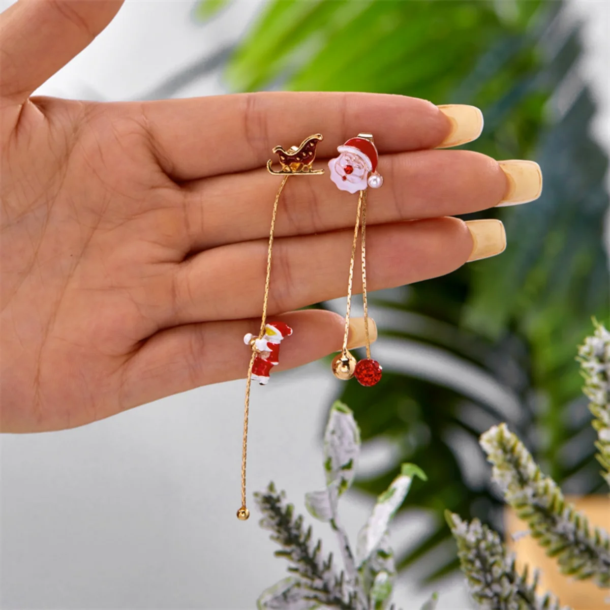 Xmas Holiday Drop Earrings Crawling Santa Claus Sleigh Deer Tree Bell Glove Asymmetric Tassel Earring For Women Men Jewelry Gift