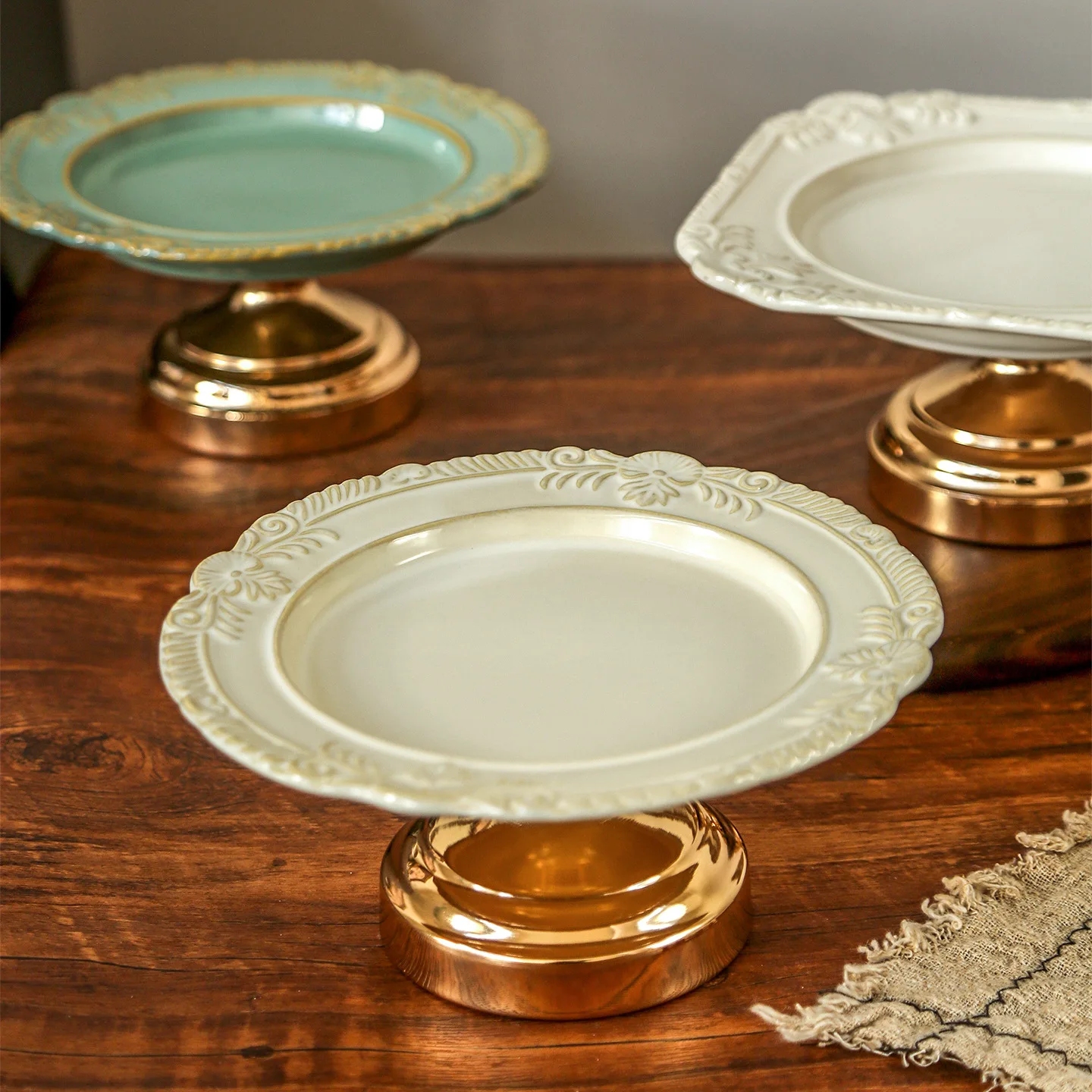 HYS European dessert high-foot plate afternoon tea snack plate exquisite light luxury dried fruit fruit cake tray dessert table