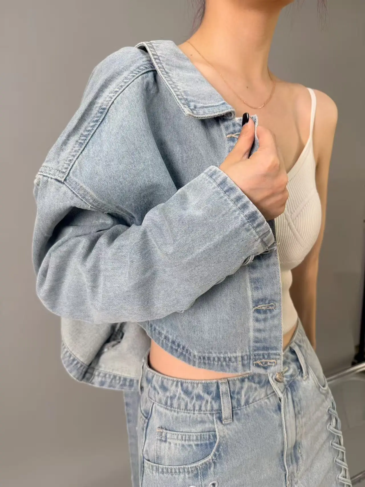 2025 Abbigliamento di alta qualità dal design multielemento in stile coreano giapponese di Dongdaemun Corea Cappotto giacca di jeans