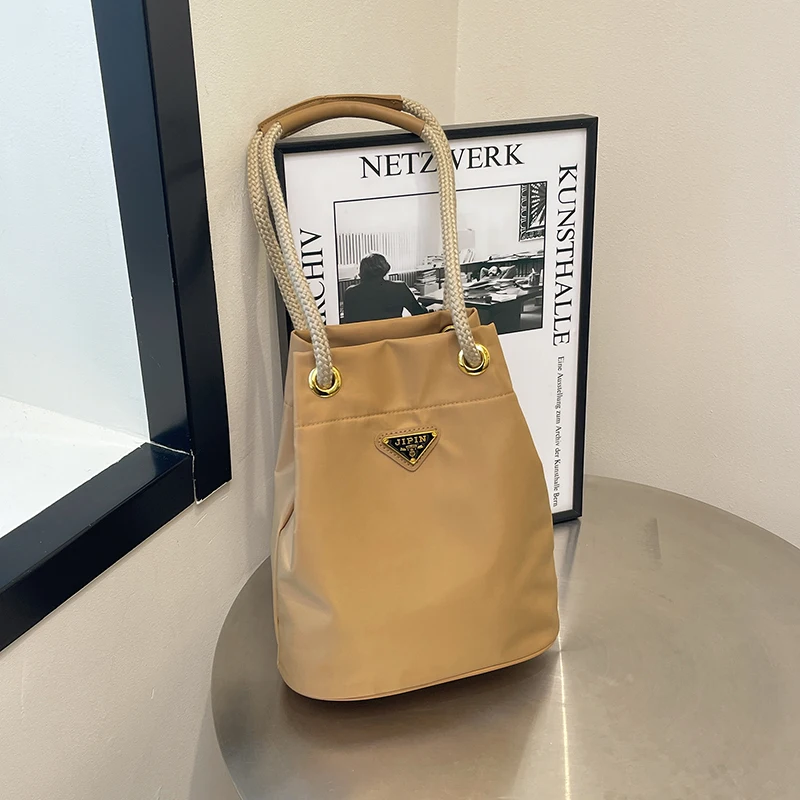 

Casual Commuter Tote Bag Dstring Single oulder Underarm Buet ape Nylon Material Youth Friendly Water Waable
