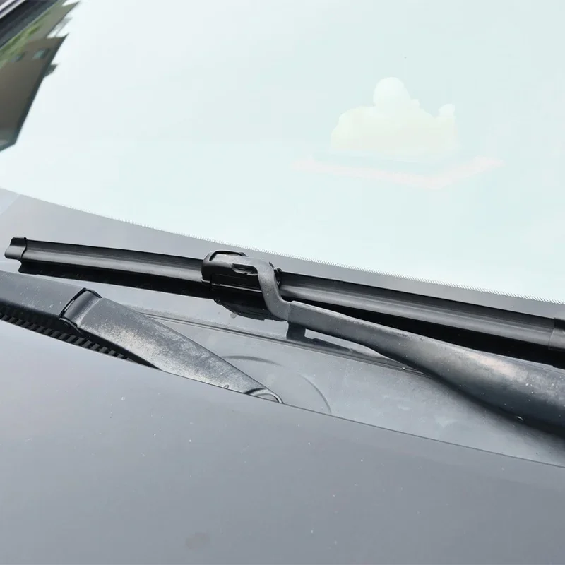 Suitable for 99% Windshield Wipers, Automotive Factory Specific Boneless Silent Universal Original Wiper Blade Rubber Strip,