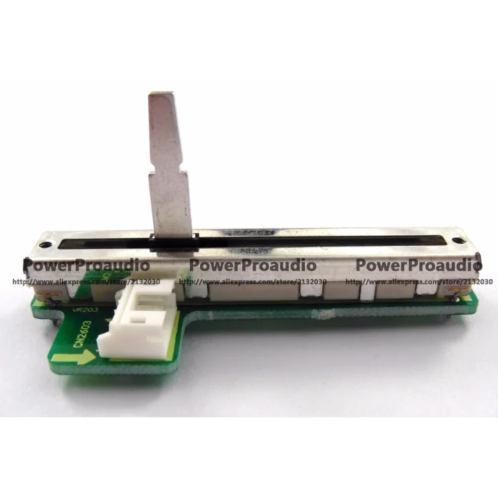 

Совершенно новый фейдер каналов 1 и 3 для DJM800 (DWCX2537)