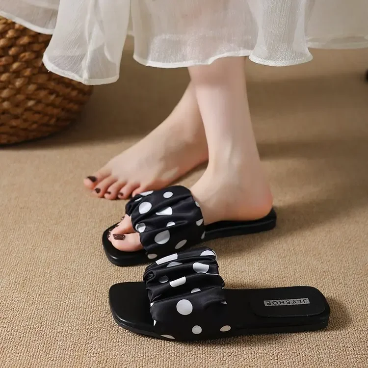 2026 Sommer Damen Plateau-Slipper mit dicker Sohle, Vintage Polka Dot Schuhe, Outdoor Square Toe Strand- und Urlaubssandalen – Detail 28