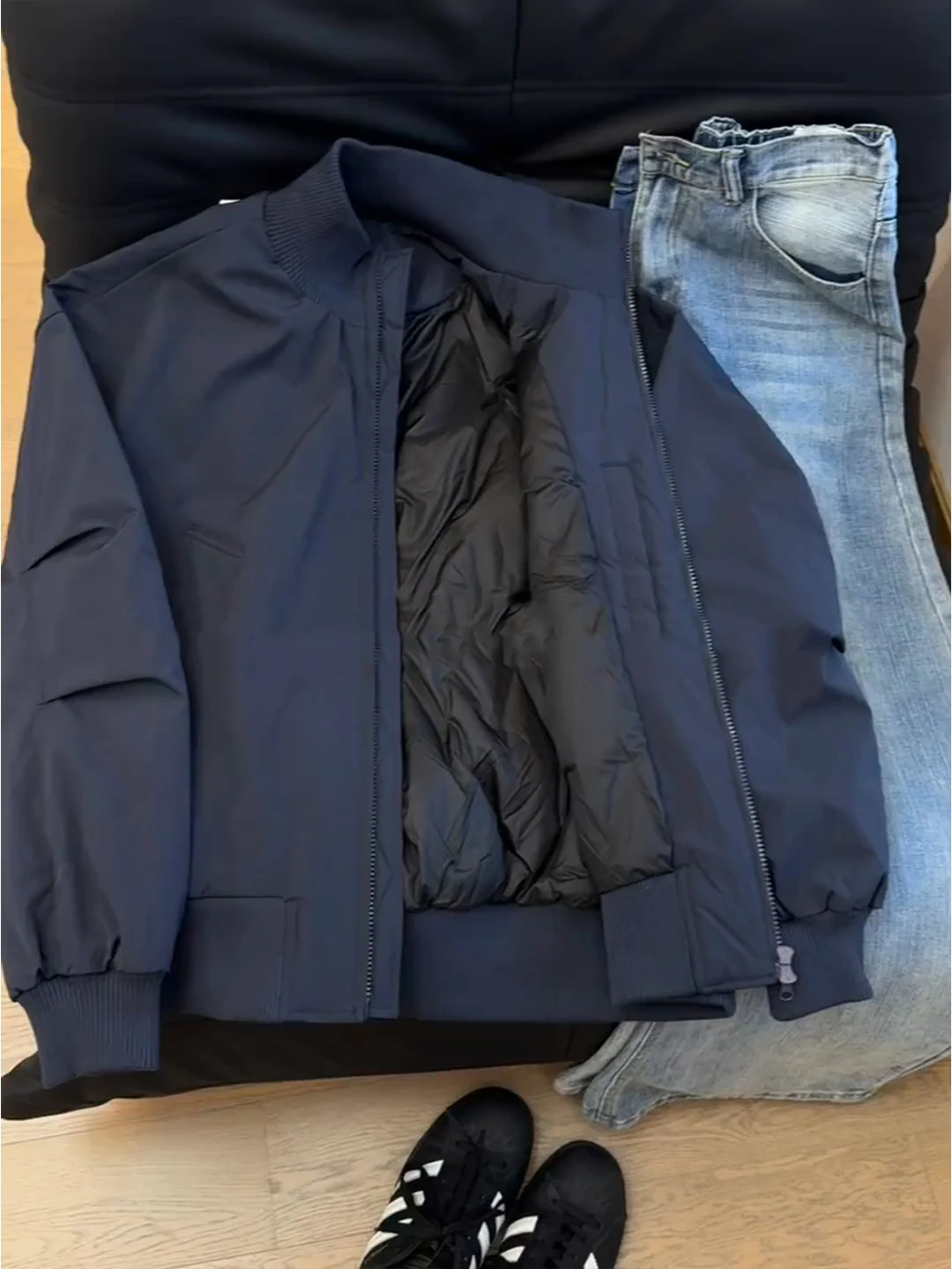 

Men's Quilted Jaet down Filled Warmth Pilot Sle ort Bomber Coat Du down Filling Thiened Zipper Closure Casual Wear