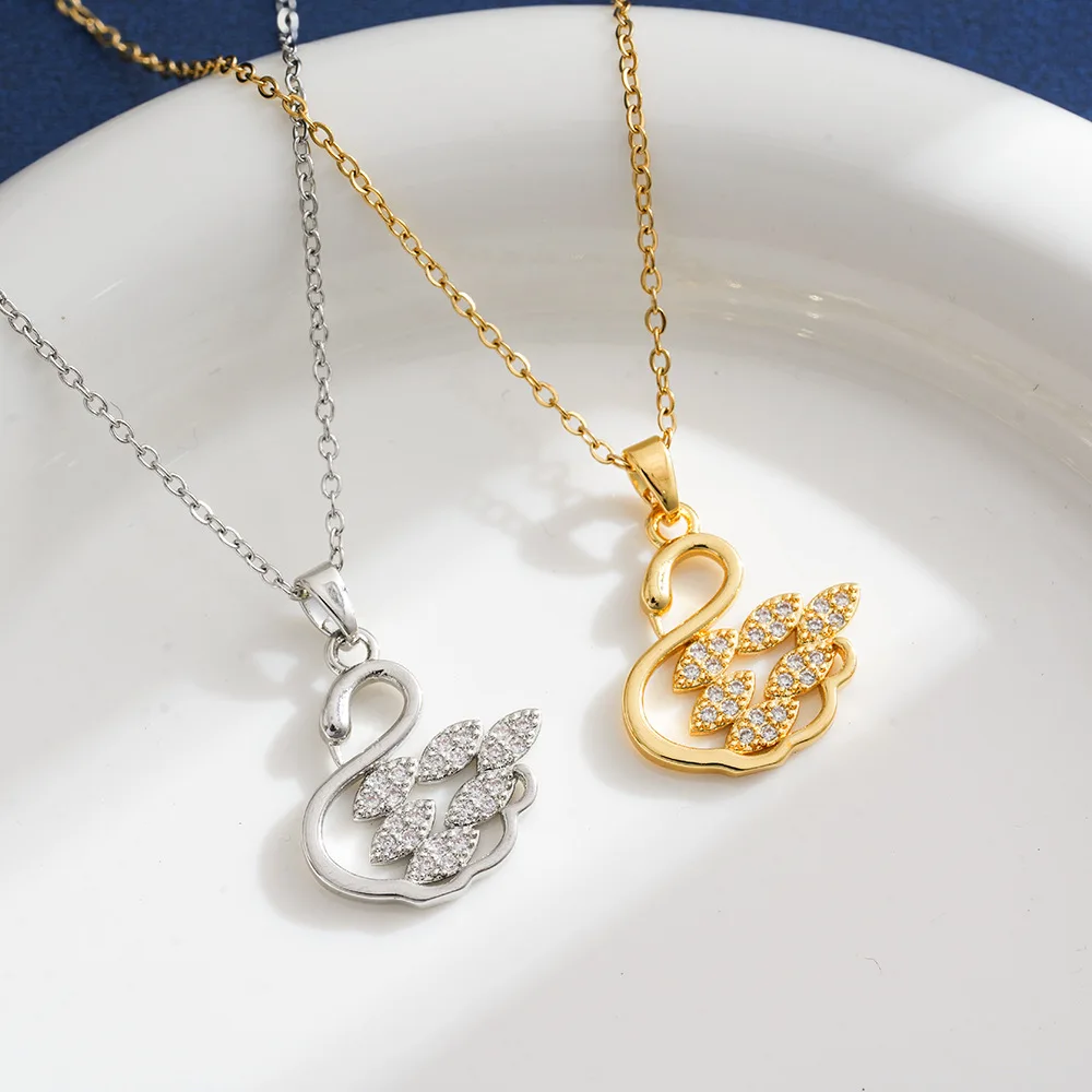 

2026 New Arrival Titanium Steel Necklace - Luxury Minimalist Peacock Colorful Zircon Pendant, Versatile Fashion Jewelry for Wome