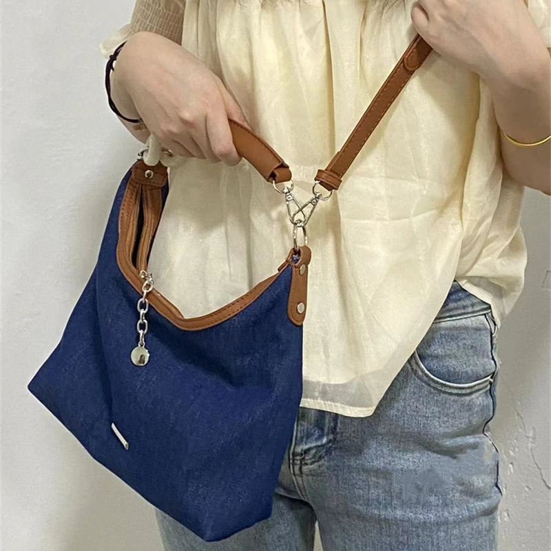 Denimowe torby na ramię dla kobiet 2024 luksusowe markowe torebki i torebki niebieskie pod pachami Hobos Casual Street Crossbody Totes