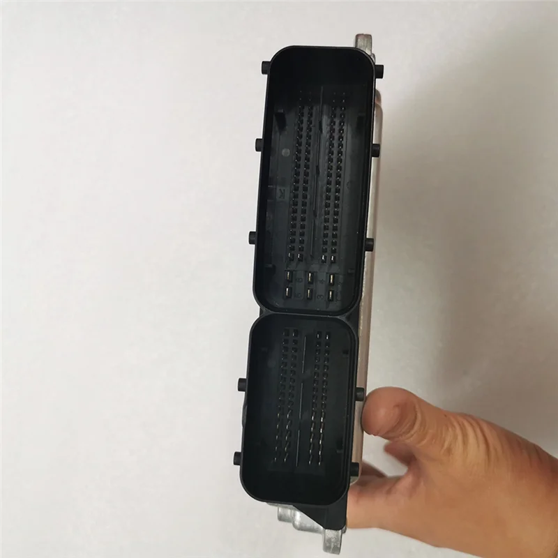 0281011228 Placa de computador ECM não programada para peças de caminhão Volvo Iveco 504073032