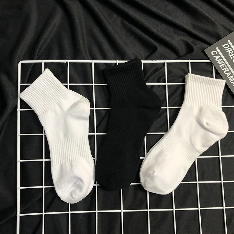 Crew or High Tube 100% Cotton Men\'s Solid Color White Socks In Autumn and Winter Stockings Black High Tube Sports