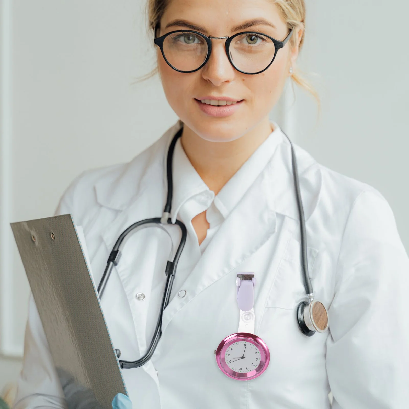 Пурпурно-красные карманные часы для медсестры