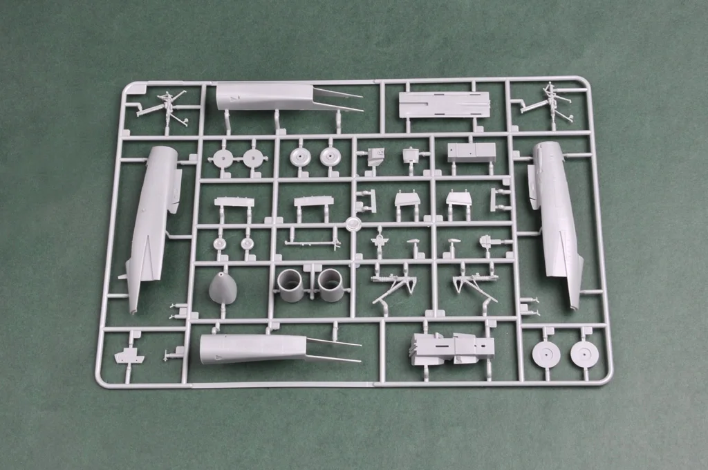 Hobbyboss 80278 1/72 Scale F-14D Super Tomcat Fighterเครื่องบินสะสมของเล่นพลาสติกประกอบอาคารชุด