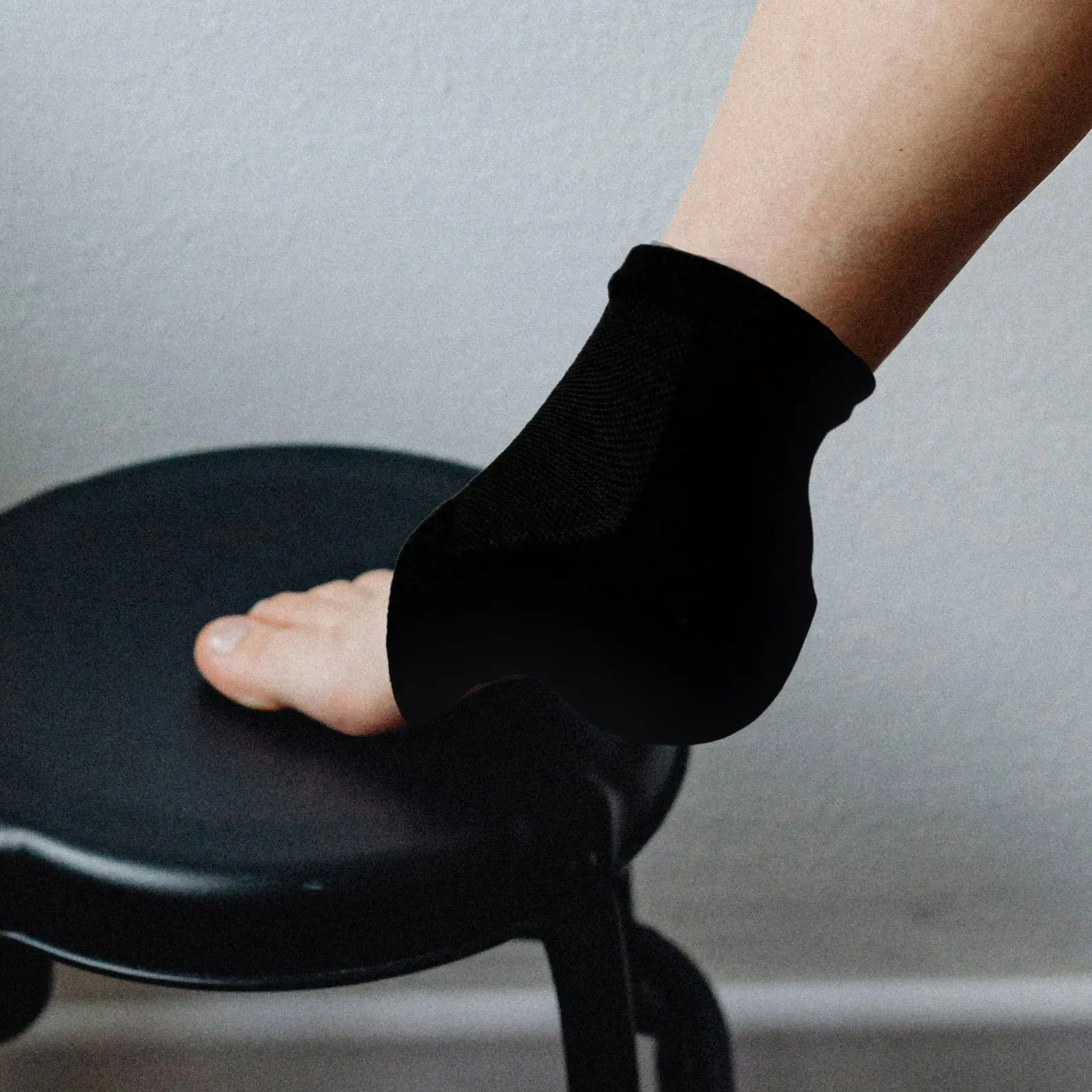 

1 пара носков для увеличения высоты каблука, легкие гибкие стельки унисекс, удобные вкладыши для обуви, для кроссовок и ботинок, противоскользящие.