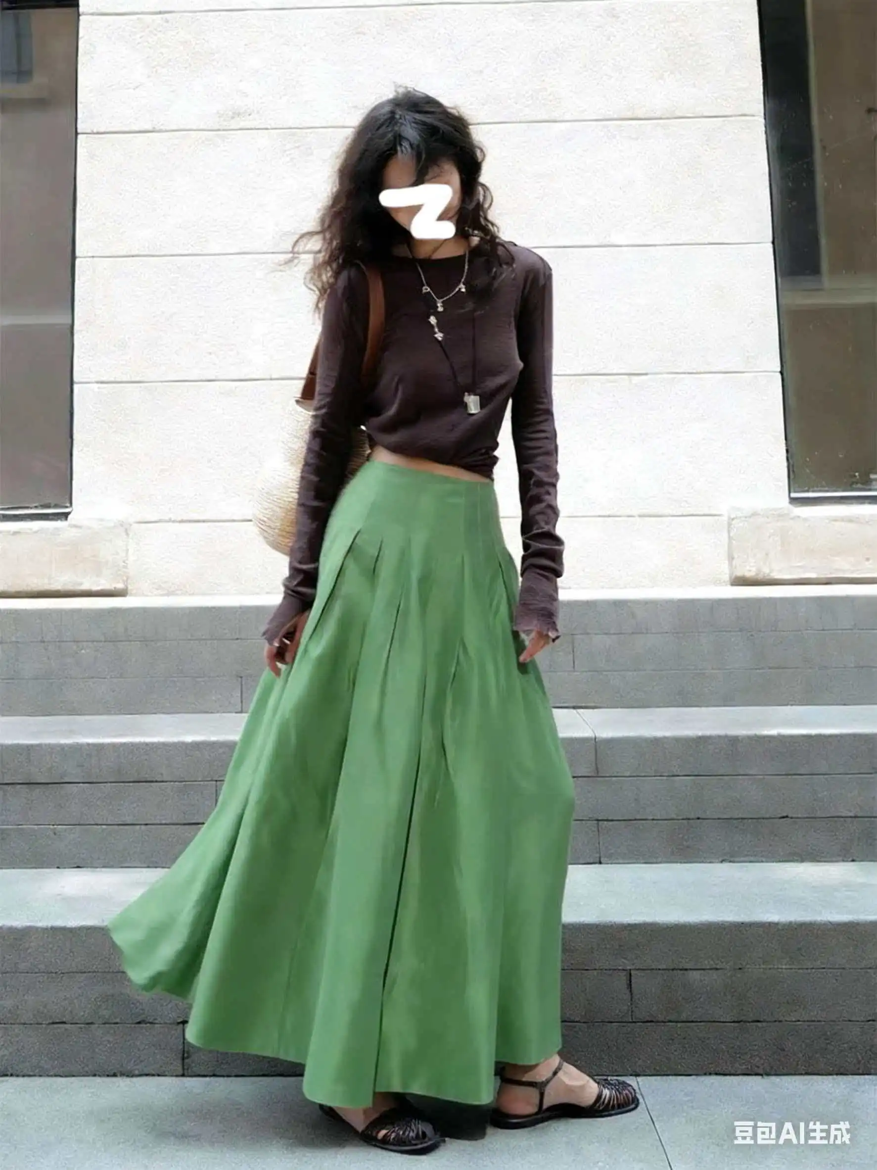 

Women's Spring and Summer Green Long Skirt with Pleated Waist and Flared Hem, Very Beautiful, Made of Lyocell Fiber, Comfortable and Breathable