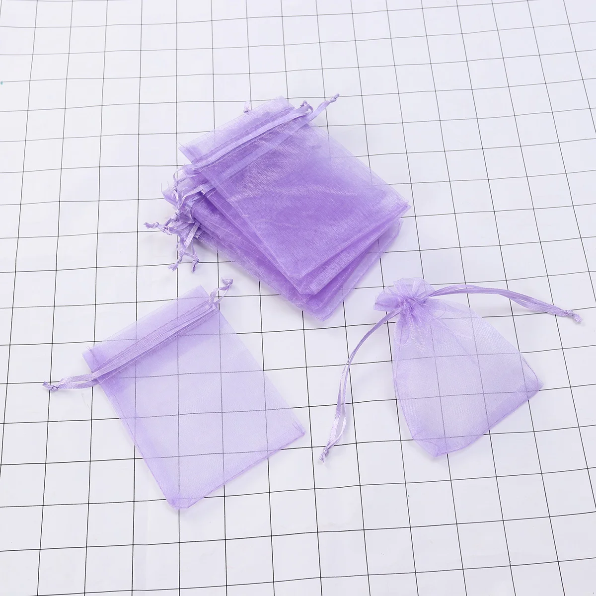 

100pcs Gift Wrapping Clear Net Yarn Bags Beautiful Mini Candy Storage Bags for Kids Non-Toxic Food Grade Material Favor Cookie