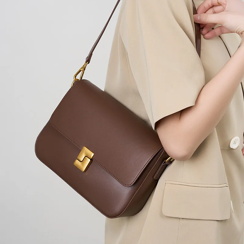 

Crossbody Bag Leather New Women's Commuting Jumpsuit Single Shoulder Tofu Cubes Fashion Trend Selection Cowhide