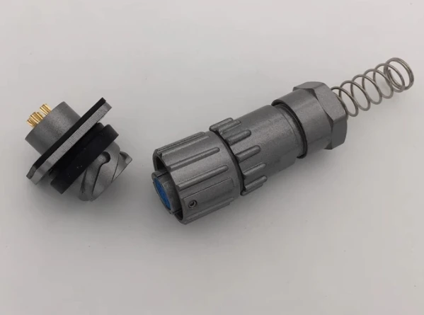 ปลั๊ก SOCKET FQ14-5 Core FQ14-5ZJ/5TK ประเภทหัวเข็มขัดกันน้ํา Connector เปิด 14 มม.