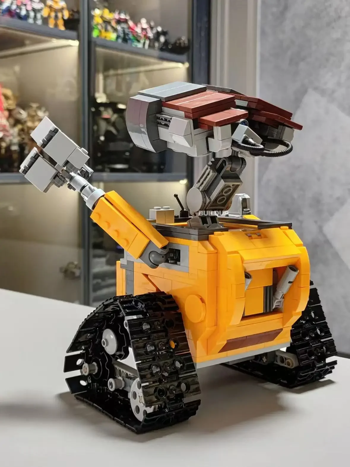 MINISO Creative Wall E 21303 مجموعة مكعبات البناء 687 قطعة لعبة البناء للأولاد فكرة هدية عيد الميلاد #2
