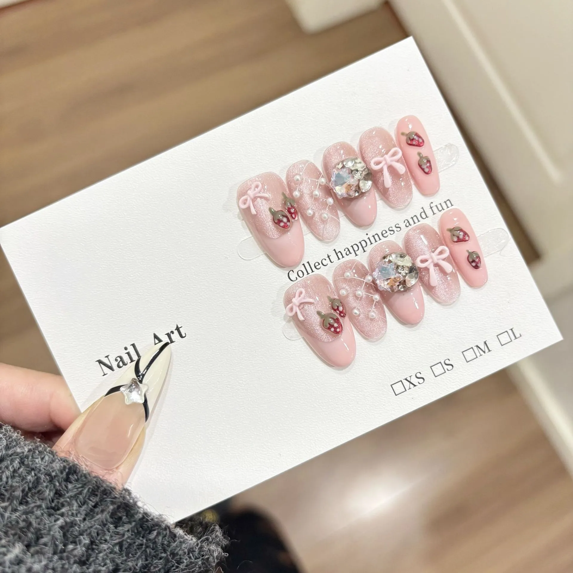 

Handmade Press on Nails Cute Strawberry Pearl Cat's Eye Full Coverage Nail for Women&Girl French Oval Removable Wearable Nail