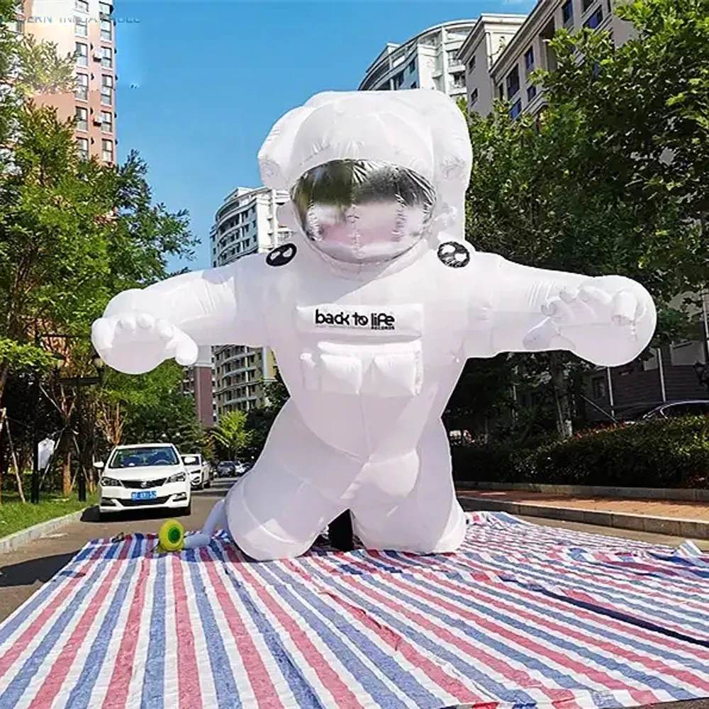 Suspended Inflatable Astronaut With LED Lights Advertising Spaceman Giant Space Man Cartoon Decoration For Outdoor Display