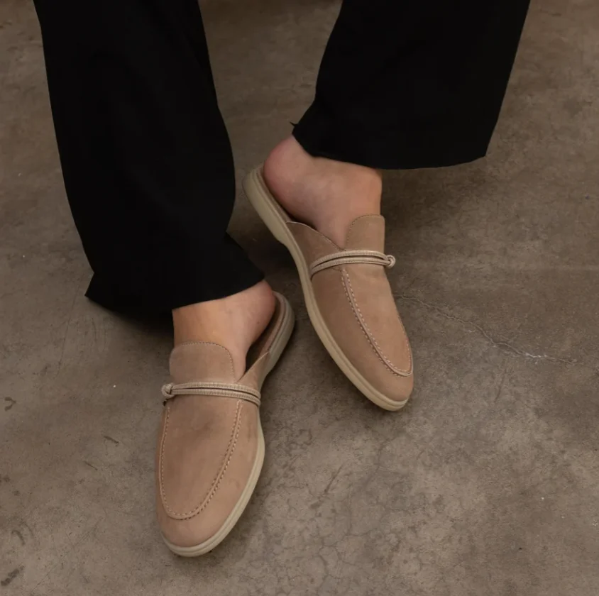 Loafers for Men Designer Luxury Middle East Tassel Suede Leather 2025 Slip On Slippers Flat Work Walking High Quality Shoes