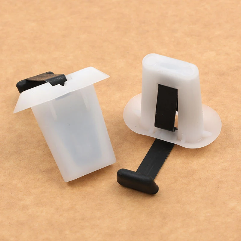 

2Pcs Plastic Rear Seat Clips Rear Seat Cushion Pad Buckle Clip for Hyundai Solaris Santa Fe Tucson Sonata Accent Kia Universal