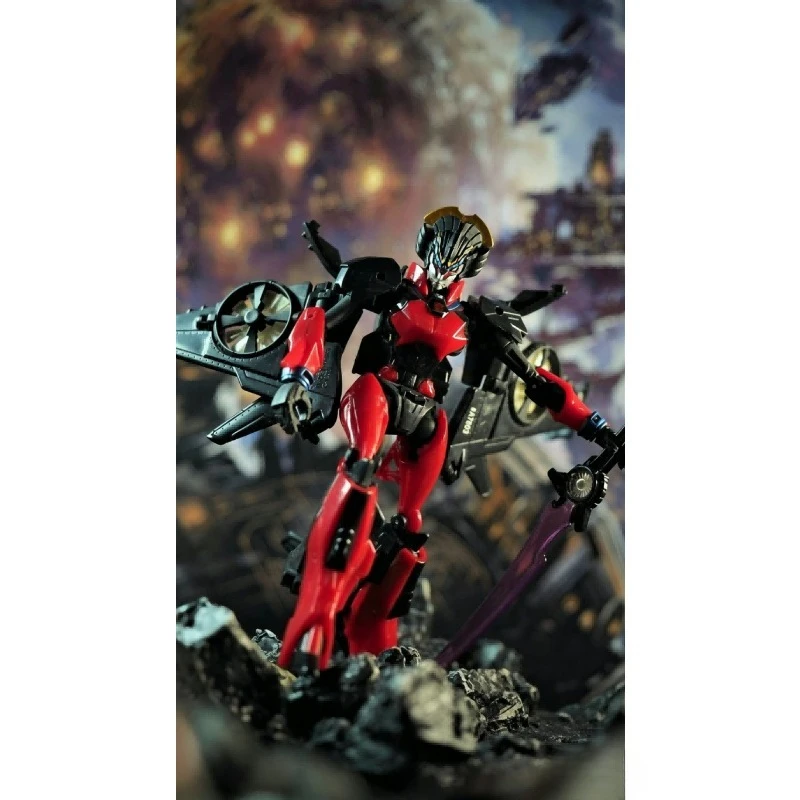 In Stock Hasbro Transformers IDW Thrilling 30 Deluxe Class Windblade Articulated Robot Toy Collectible Gift Hobby Decoration view 2
