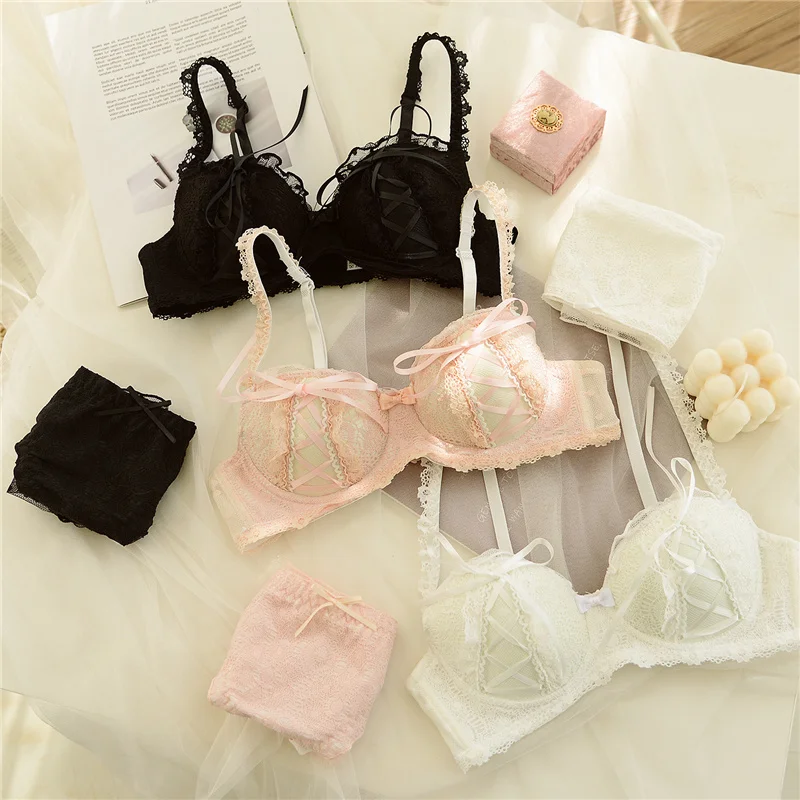 Japanese sweet girl court Lolita lace no steel ring small chest gathered underwear pure desire to show big bra set