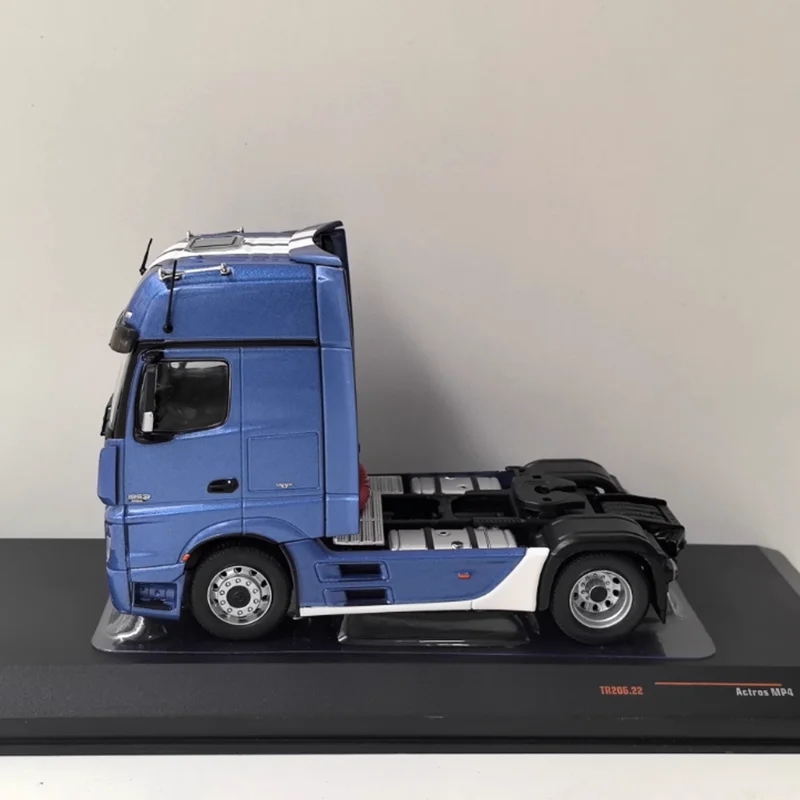 

IXO масштаб 1/43 Actros MP4 грузовик сплав имитация модели автомобиля статическая коллекция украшенные праздничные подарки игрушки сувенирный подарок