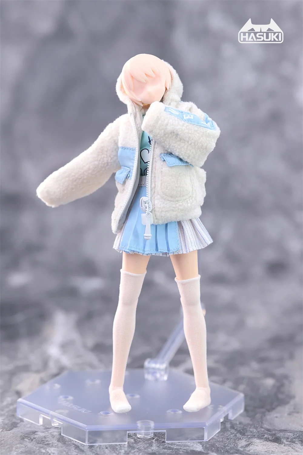 HASUKI CS004 1/12 Scale Female Lamb Fleece Clothing Set Fit for 6'' SHF Action Figure