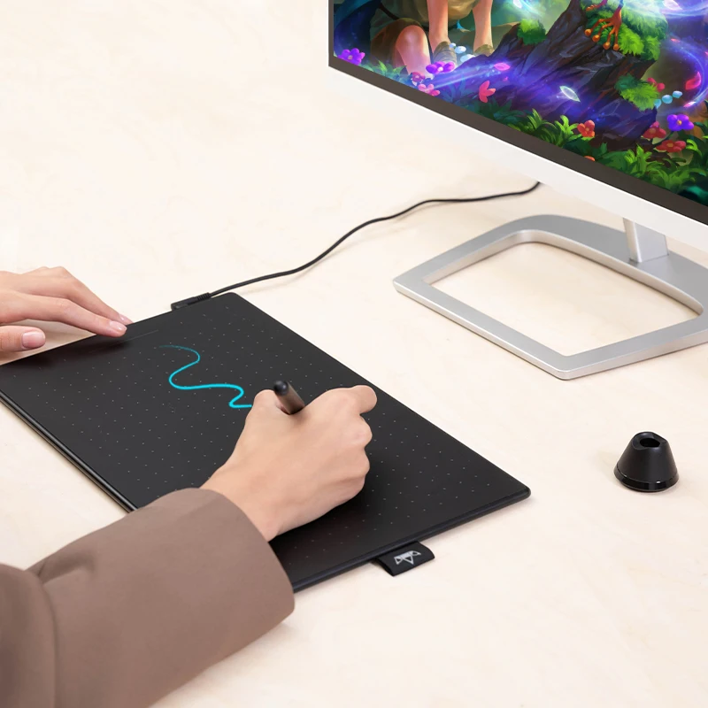 RTP-700 Battery-free Pen Stylus with Tilt Function Digital Tablet Graphics Drawing Tablet