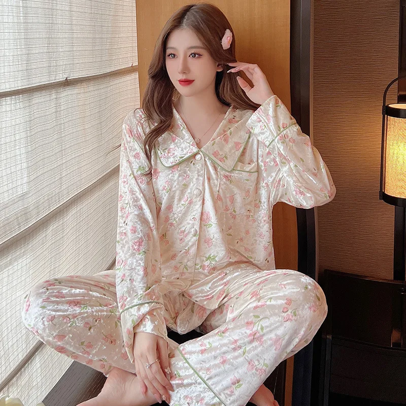 Sweet Cute Print Strawberry Sleepwear Trouser Suit Loose Women Home Clothes Lounge Wear New Autumn Winter Velvet Pajamas Set