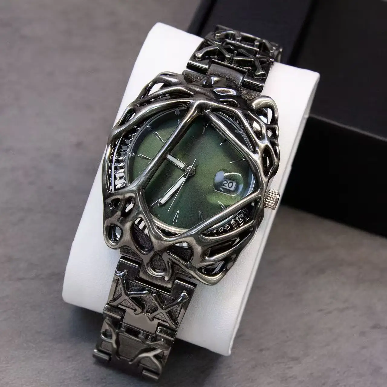 Unique Minimalism Men's Watches Irregular Dial Design Fashion Casual Street Punk Gothic Wristwatch for Men Black Color Calendar