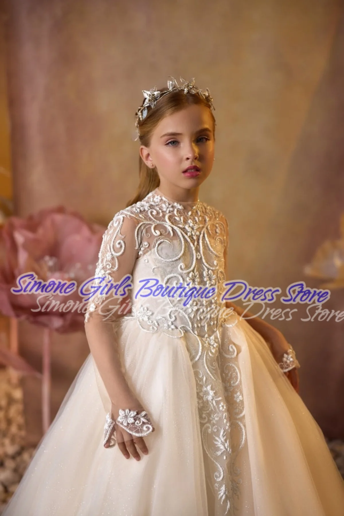 Branco marfim mangas compridas vestido sem costas bordado arrastando saias longas vestido de baile vestido da menina de flor para cerimônias de casamento