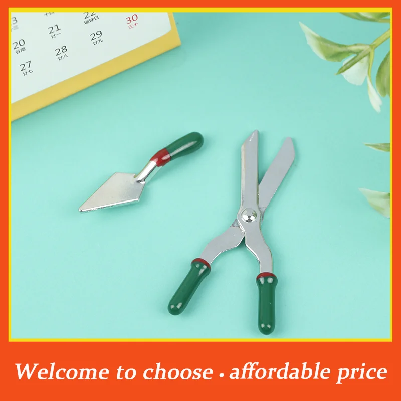 

Xm 1pc new 1: 12Dollhouse mini model metal watering pot scissors shovel gardening tool set
