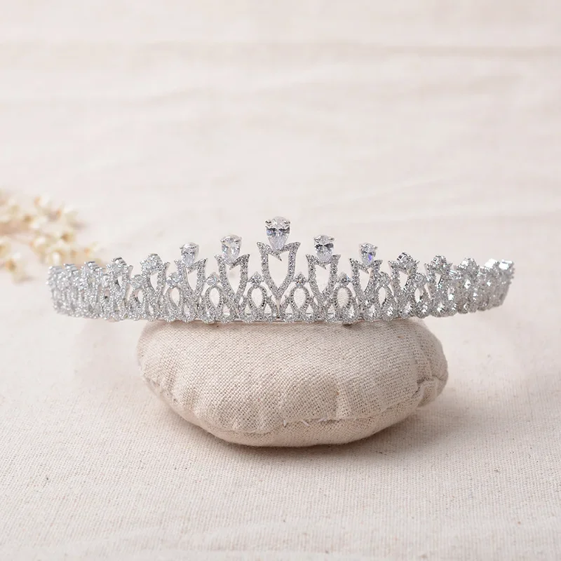 

SLBRIDAL Zinc Alloy Crystal Rhinestones Cubic Zircon Wedding CZ Tiara Bridal Princess Party Crown Bridesmaids Women Jewelry