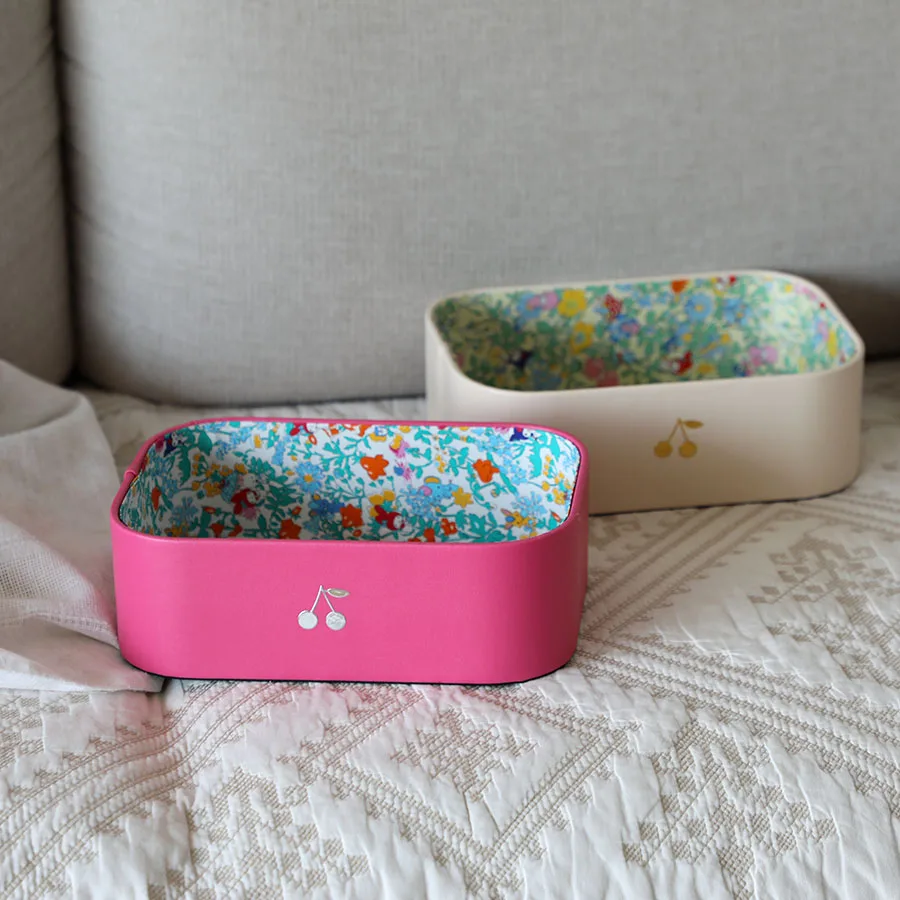 

Ins Cherry Storage Box Корейская домашняя корзина для хранения косметики Настольная корзина для хранения мелочей Входной ключ Парфюмерная коробка для отделки