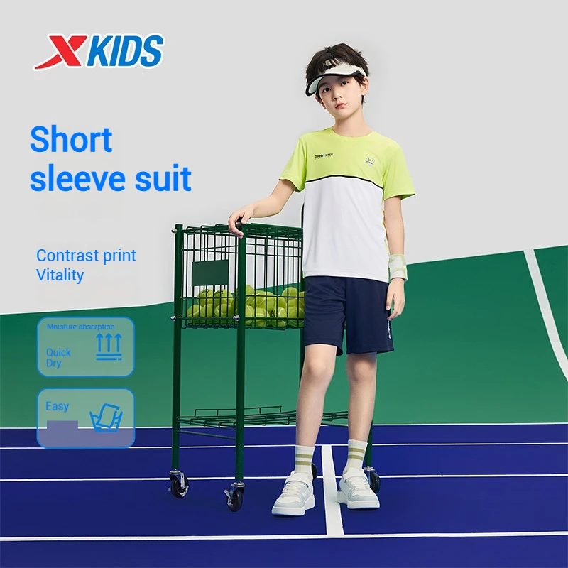 

Детская одежда Xtep, костюмы, лето 2024, быстросохнущие спортивные шорты с контрастным цветным принтом для мальчиков, комплект из двух предметов 6752255A9123