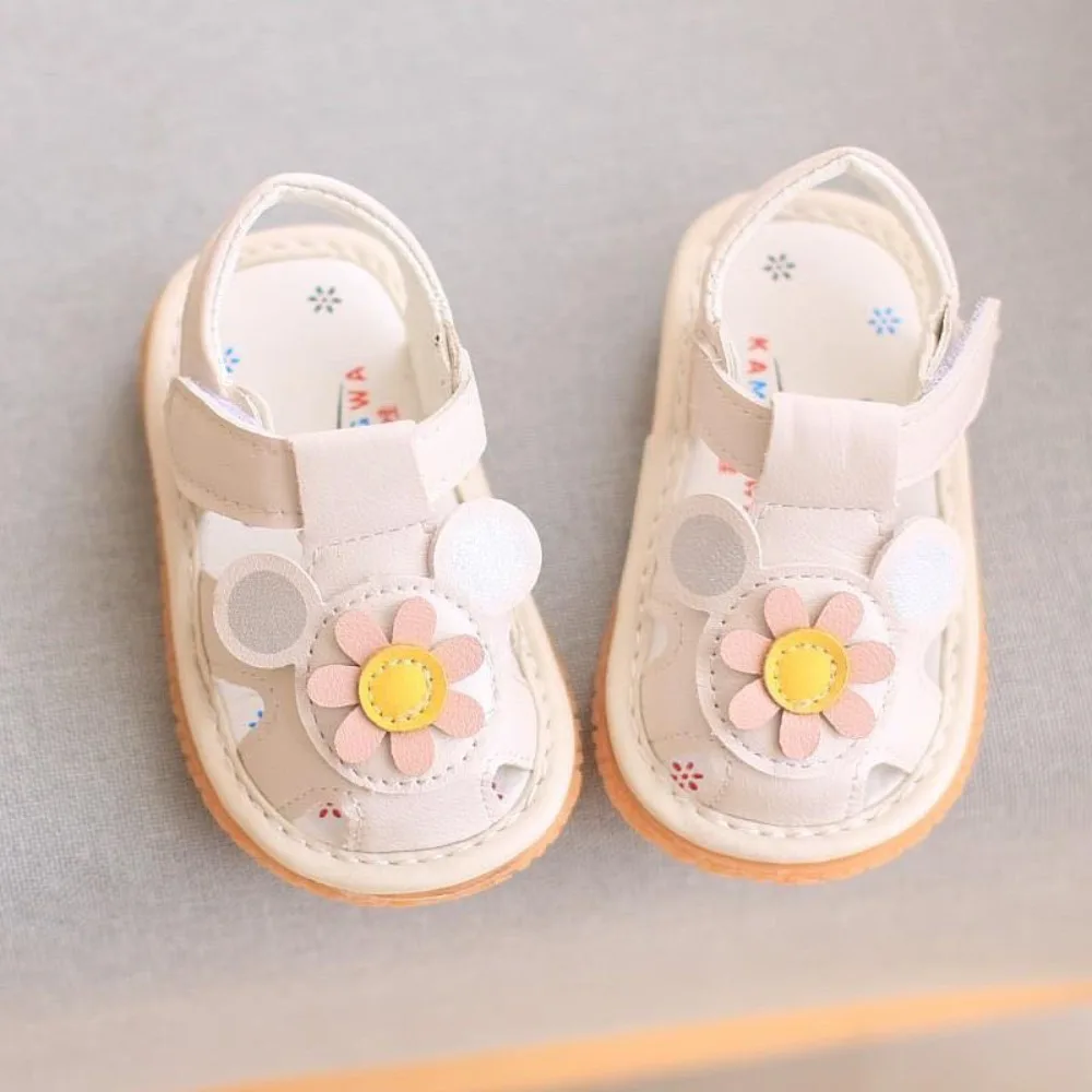 0-1 Years Old Soft Bottom Summer Kids Shoes Leathers with Sound Girls Toddler Shoes Hollow Out Anti-slip Baby Sandals Newest