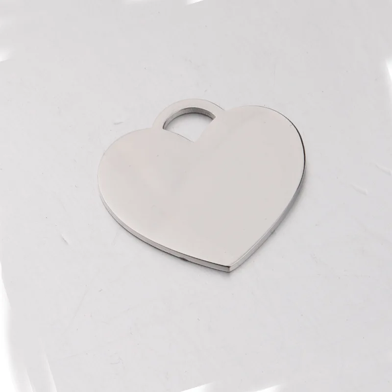 Nuovo 20 pz lotto 20mm 25mm tre colori lucidato a specchio in acciaio inox amore cuore Charms Fit gioielli ciondolo Charms Makings