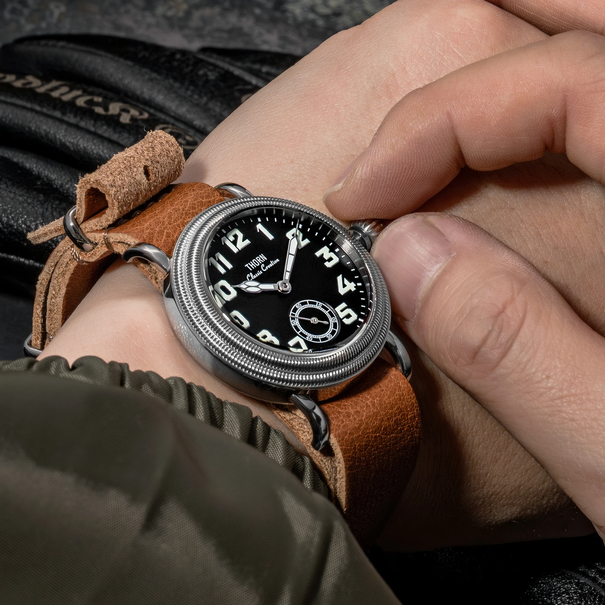 【T013】THORN Uhr 36 mm Durchmesser Vintage Fliegeruhr ST1700 Handaufzug Mechanische Uhrwerkuhr Schweizer Leuchtkraft – Detail 5