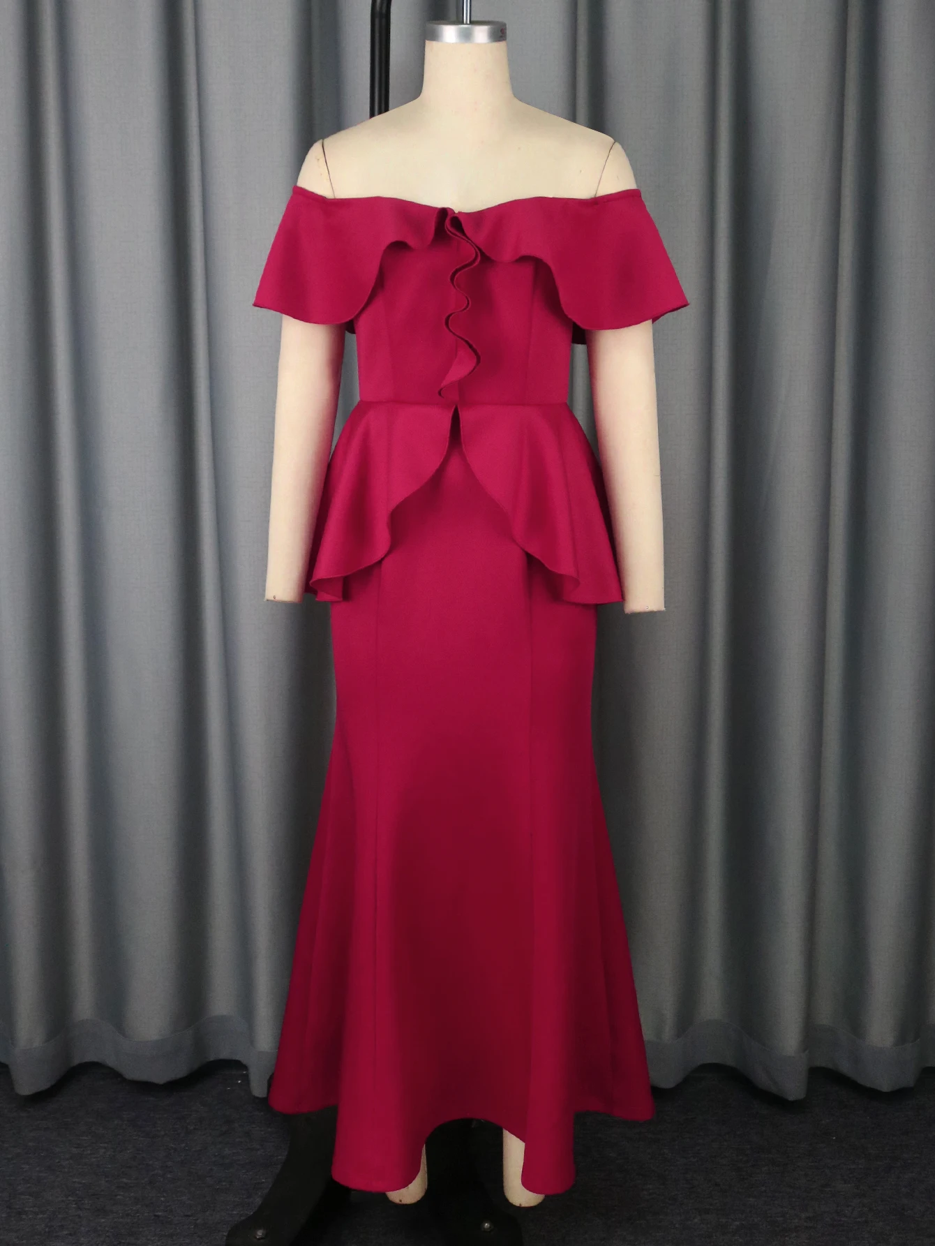 

Elegant Off Shoulder Maxi Dress with Ruffled Peplum Short Sleeves Mermaid Perfect for Evening Galas Proms and Formal Occasions