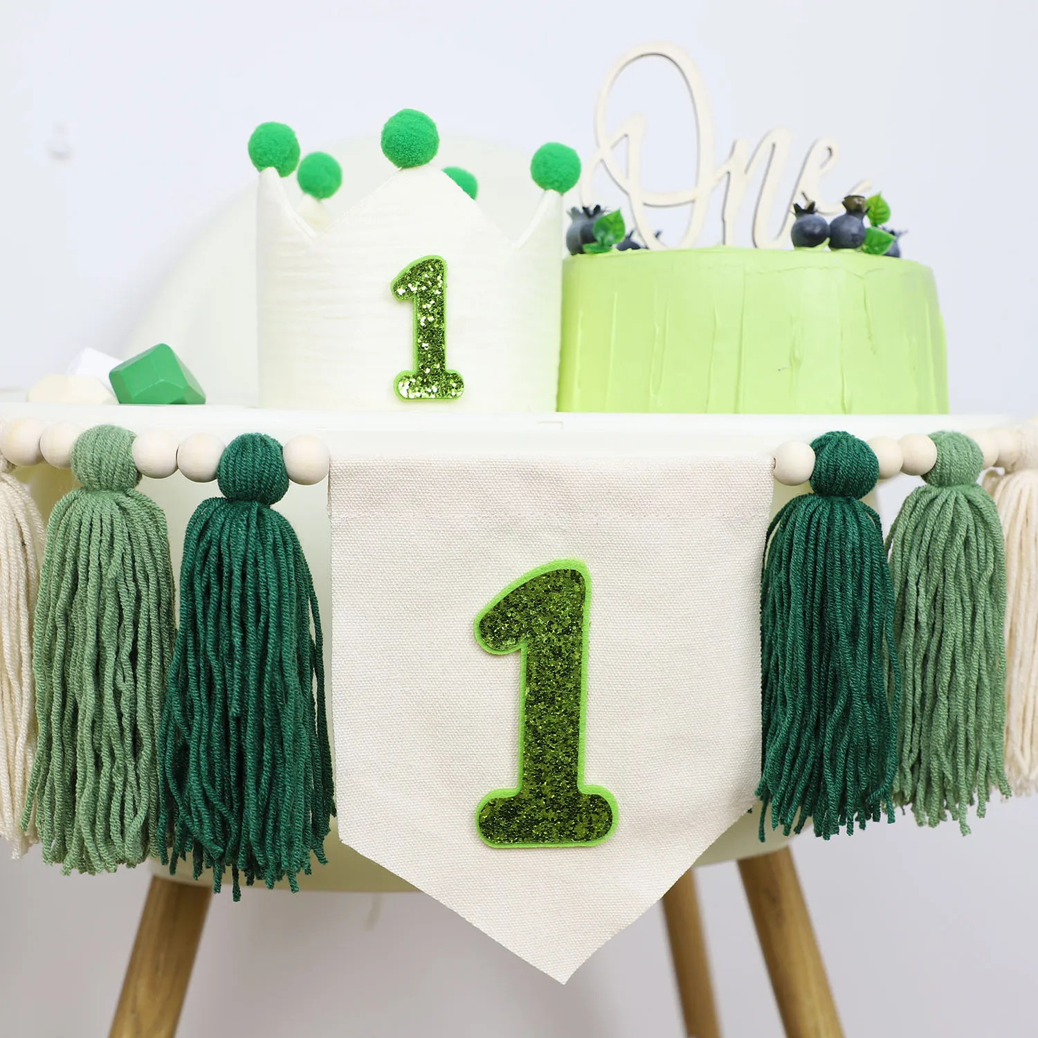 1st Birthday High Chair Banner Baby Birthday Party Green Handmade Wooden Bead Tassel Decoration Photographic Prop Holiday party