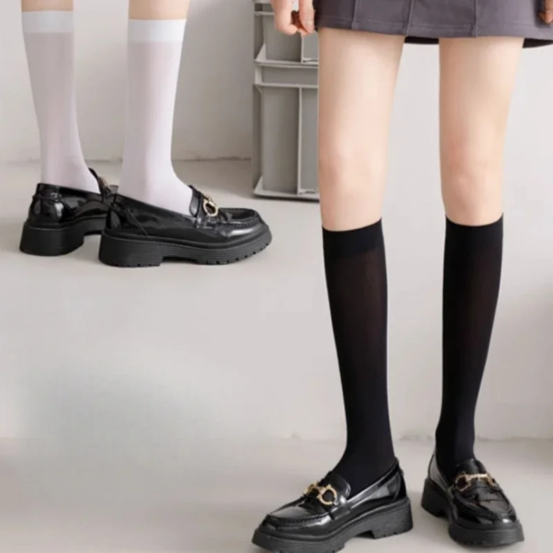 Einfarbige lange Lolita-Socken JK Damen hochelastische Sommer dünne weiße mittelhohe Socken Lolita gestreifte Overknee-Strümpfe