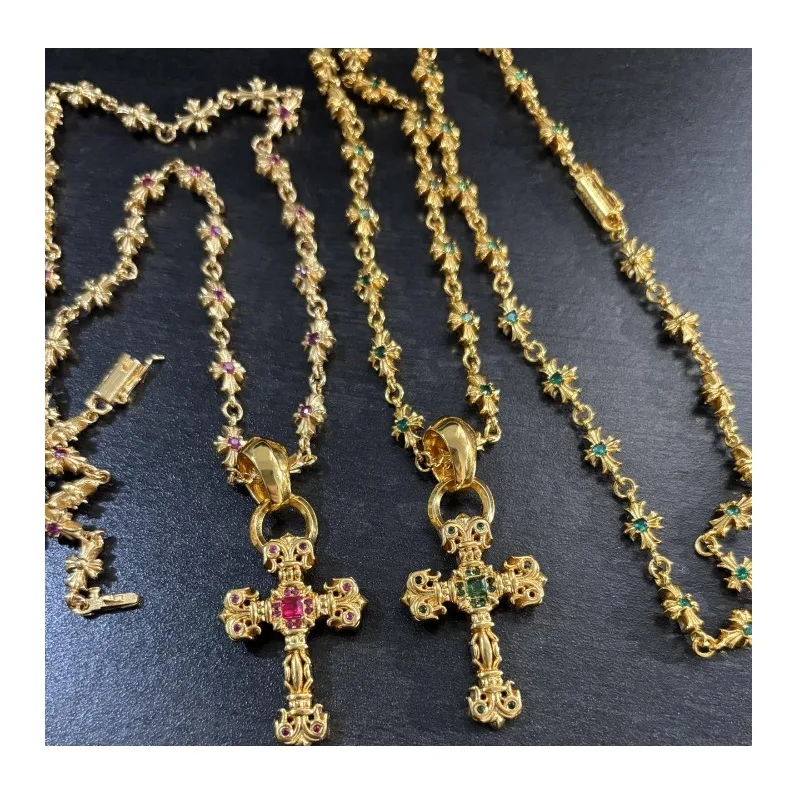 

Trend Luxury High Sense Fashion Versatile Gold Diamond Set Flame Cross Style Pendant Cross Chain Integrated Chain