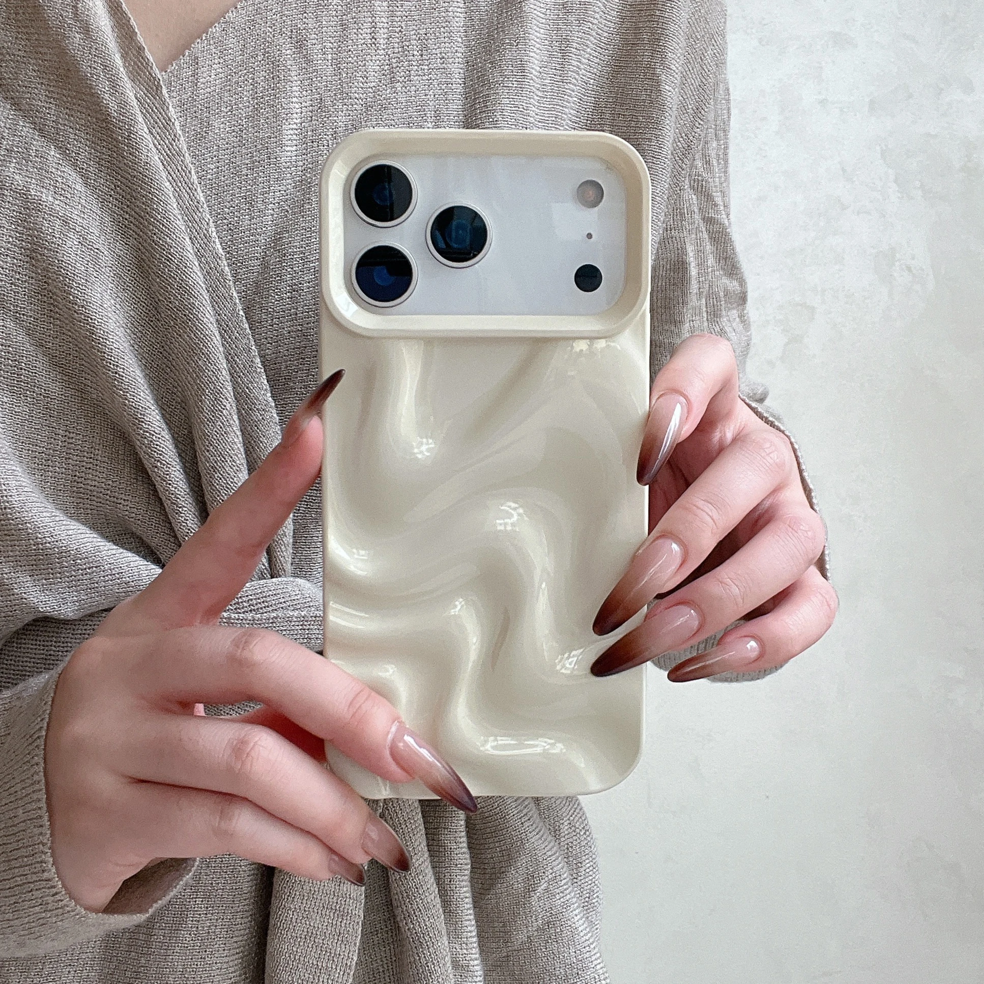 

Solid Color 3D Water Ripple Pattern Texture Phone Case For iPhone17 Air 16 15 14 13 Pro Max Fashion Shockproof Protective Cover