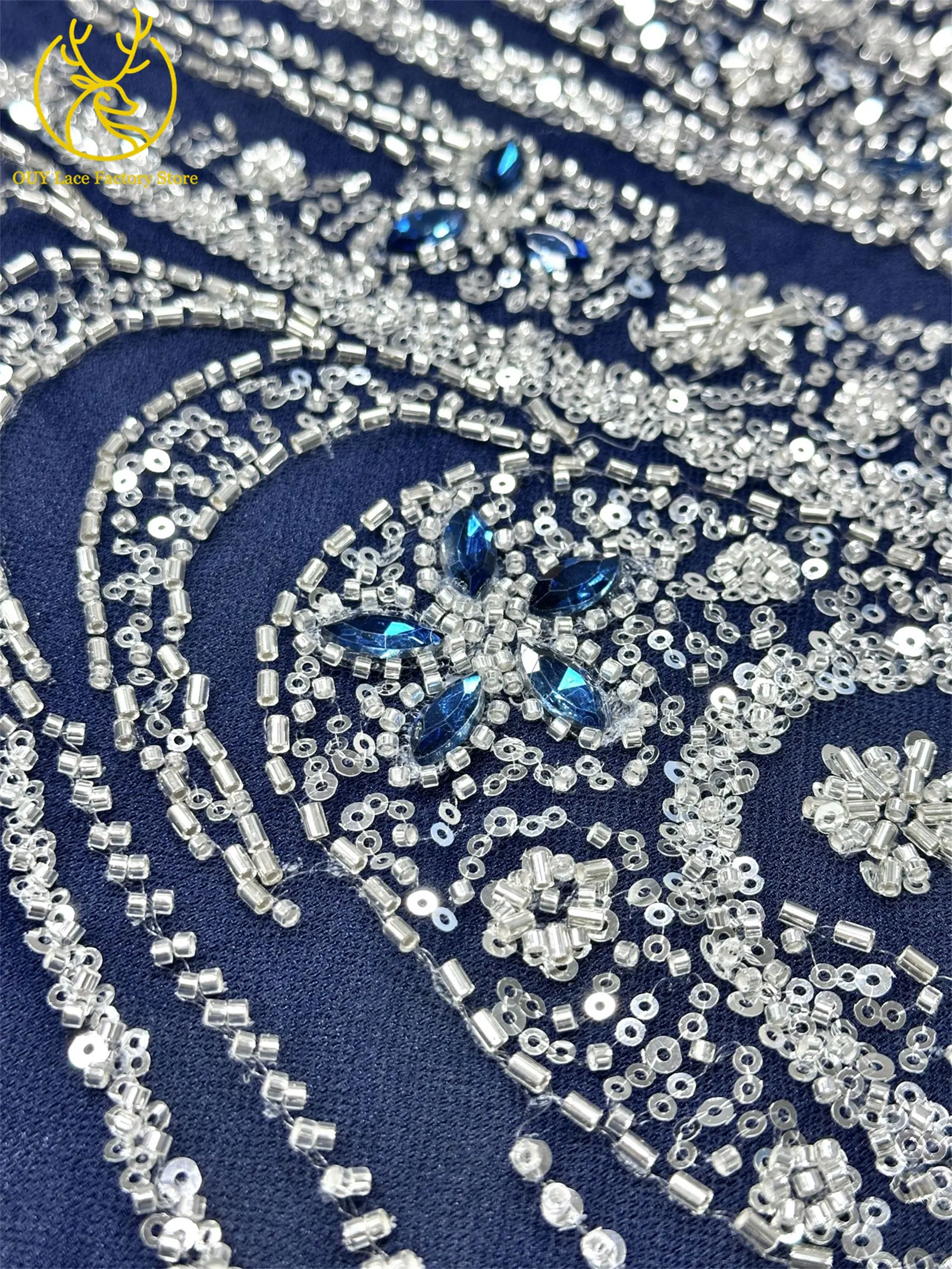 Marineblauer französischer Luxus-Spitzenstoff mit Perlen und Steinen 2026 Nigerianischer afrikanischer Pailletten-Spitzenstoff, geeignet zum Nähen von Abendkleidern – Detail 8