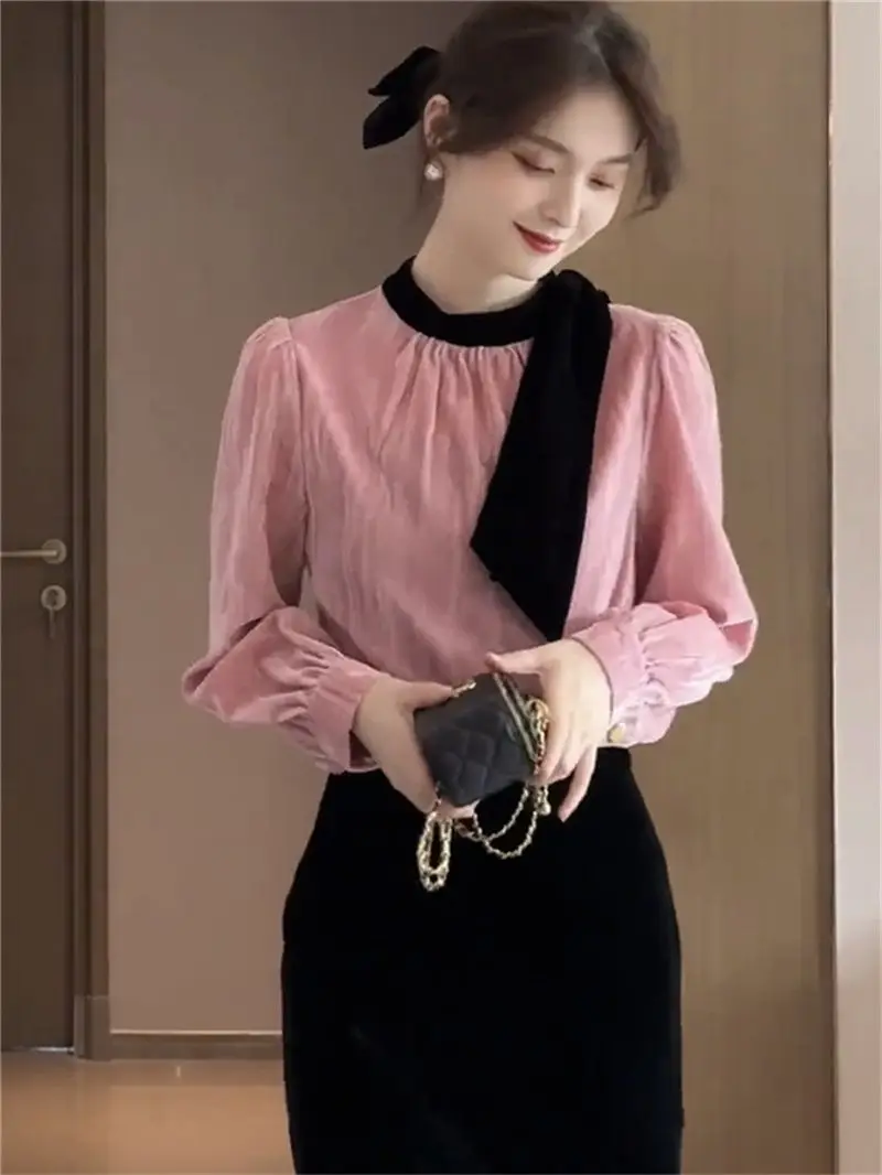 French Style Small Fragrance Spliced Velvet Long Sleeved T-shirt for Women Autumn Winter New Item Slim Temperament Sense Top