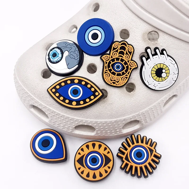 Breloques de chaussure en PVC aux yeux maléfiques, épingles supérieures de chaussure, accessoires de décorations, badge, cadeaux pour enfants, vente unique, 1 pièce