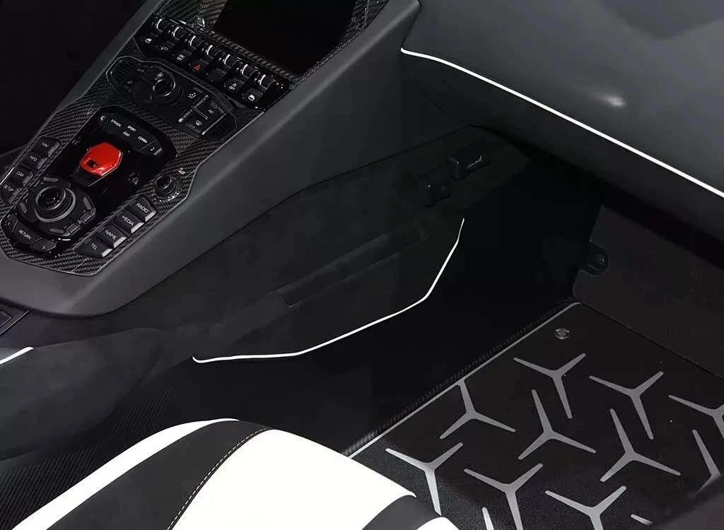 High Quality 10mm Thick Dry Carbon Fiber Floor Mats for Aventador LP700 Upgrade SVJ Interior Parts Customized Color