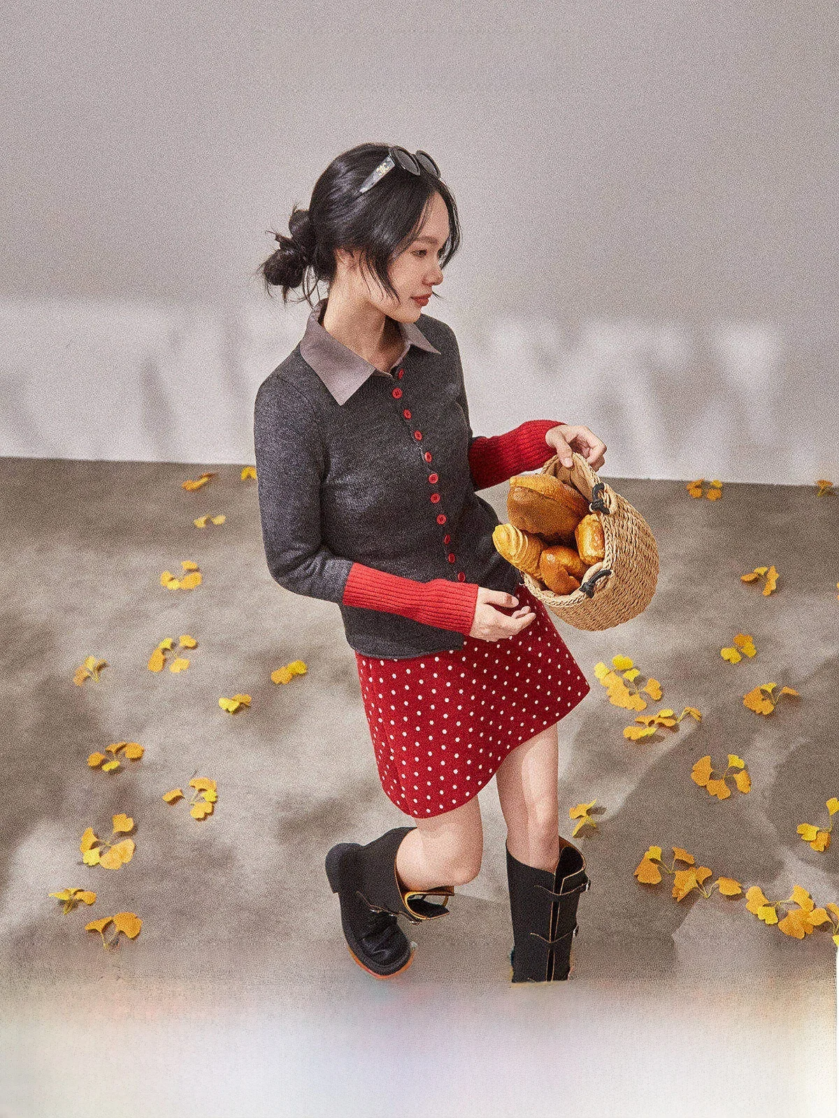 

Женский вязаный свитер Slim Fit с цветными блоками, в стиле ретро, имитация двухслойности, с длинными рукавами, воротником и пуговицами, кардиган